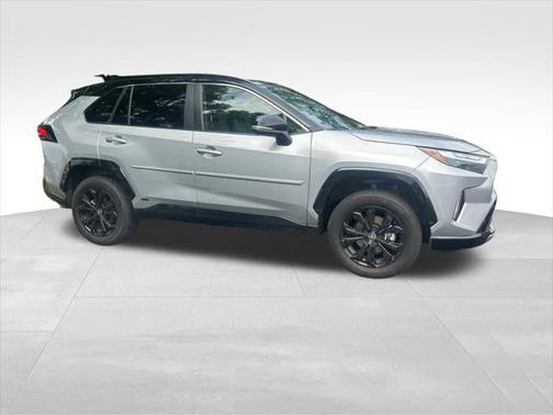 2024 Toyota RAV4 Hybrid SE