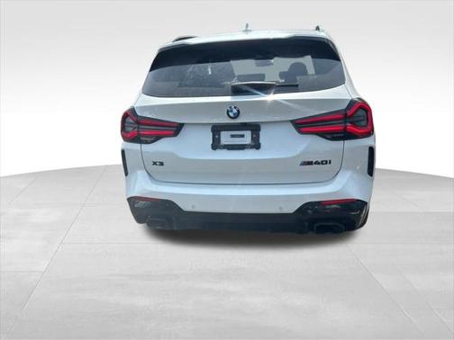 2024 BMW X3 M40i