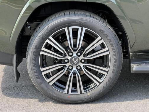 2025 Lexus LX 600 Luxury