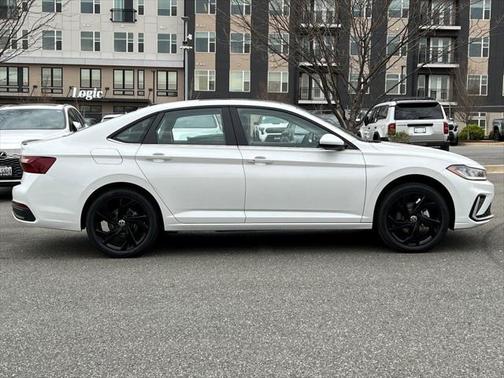 2025 Volkswagen Jetta 1.5T SE