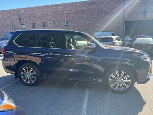 2016 Lexus LX 570 Base