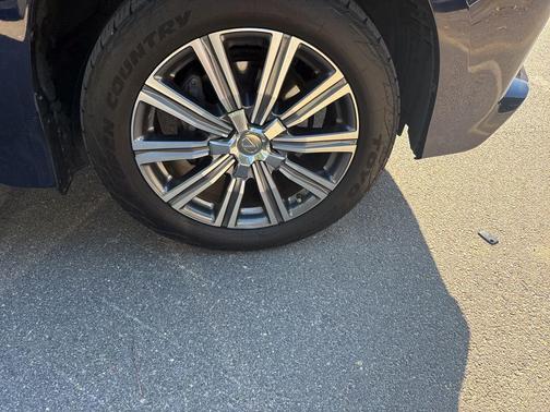 2016 Lexus LX 570 Base