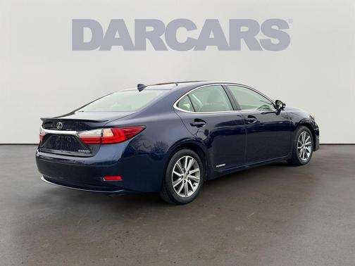 2018 Lexus ES 300h Base