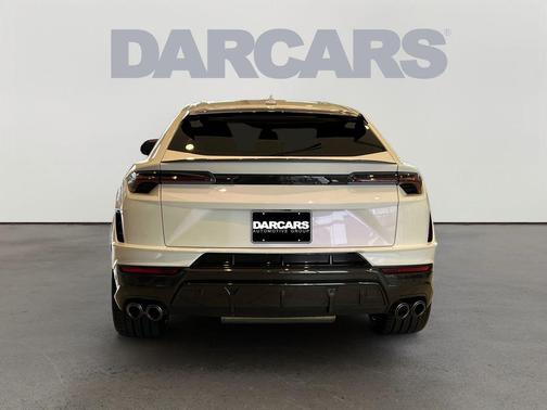 2024 Lamborghini Urus Performante