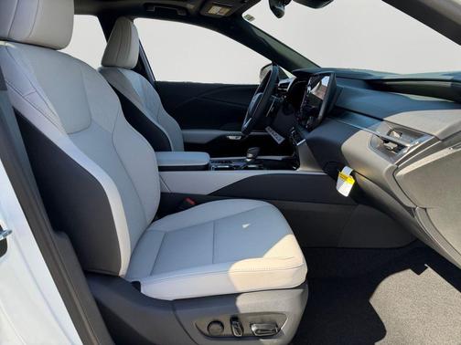 Eminent White Pearl 2026 Lexus RX 350 Premium