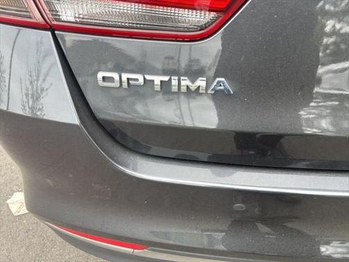 2018 Kia Optima S