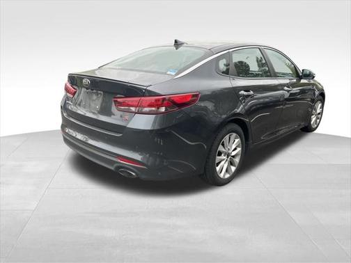 2018 Kia Optima S