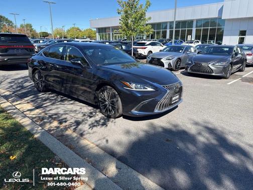 2025 Lexus ES 300h Base