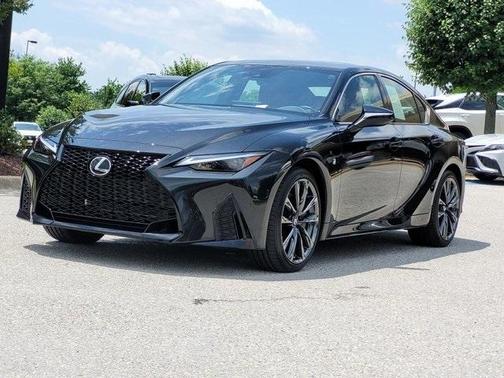 Photo 2 of 29 of 2021 Lexus IS 350 F Sport