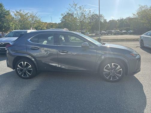 2023 Lexus UX 250h Base