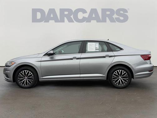 Platinum Gray Metallic 2021 Volkswagen Jetta 1.4T SE
