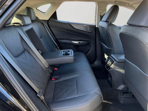 2026 Lexus NX 350h NX 350h Luxury