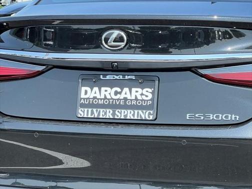 2025 Lexus ES 300h Base