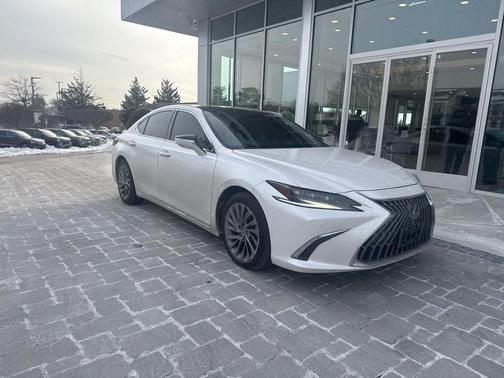 2024 Lexus ES 350 Ultra Luxury