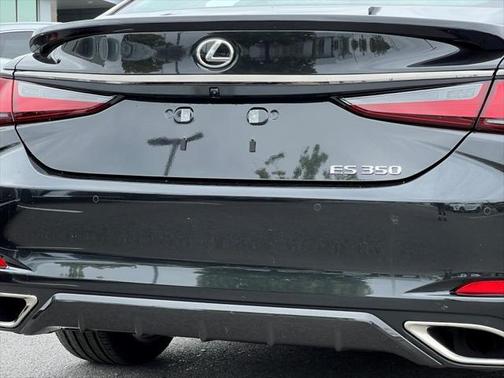 2025 Lexus ES 350 Base