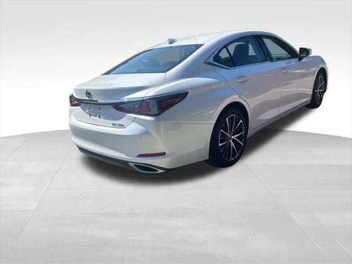 2024 Lexus ES 350 Base