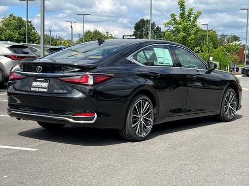 2025 Lexus ES 300h Base
