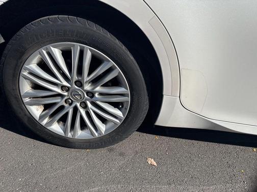 2017 Lexus ES 350 Base