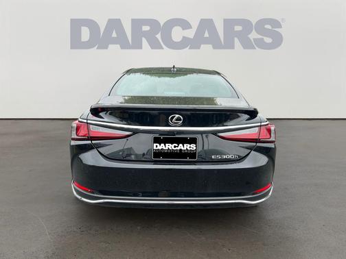 2025 Lexus ES 300h Base