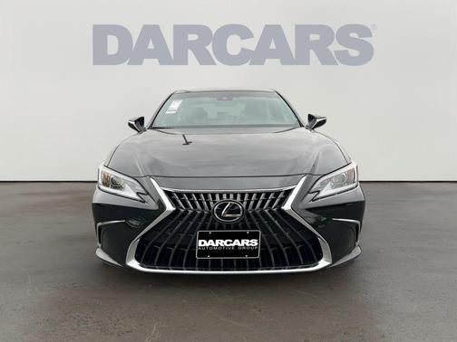 2025 Lexus ES 300h Base