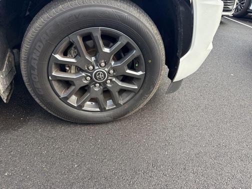 2023 Toyota Sequoia Platinum