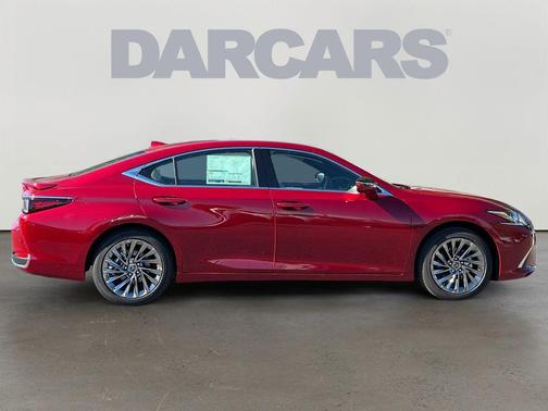 2025 Lexus ES 300h Luxury