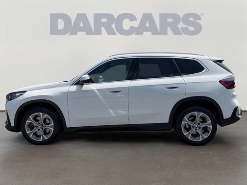 Alpine White 2023 BMW X1 xDrive28i