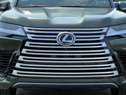 2025 Lexus LX 600 Luxury