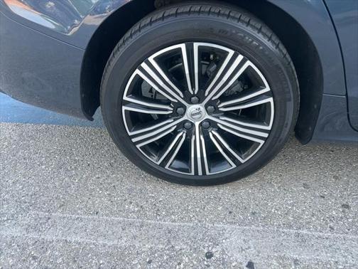 2022 Volvo S60 T5 Inscription