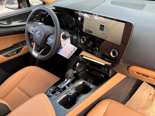 2025 Lexus NX 350h Premium