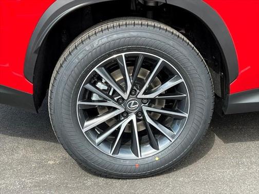 2025 Lexus NX 350h Premium