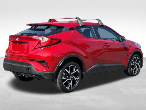 2021 Toyota C-HR XLE