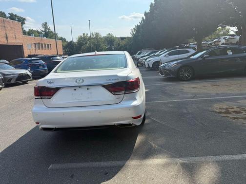 2016 Lexus LS 460 Base