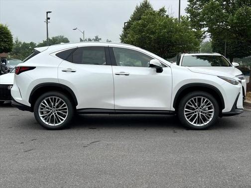 2025 Lexus NX 350h Premium