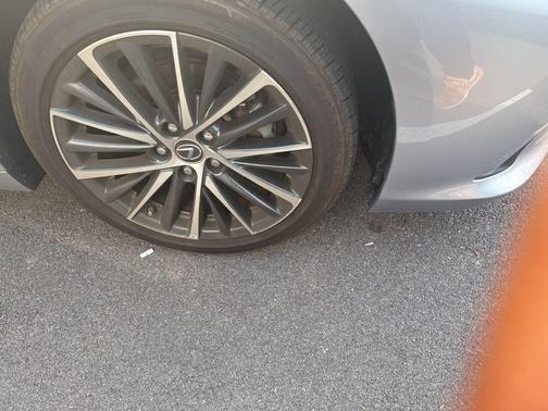 2023 Lexus ES 350 Base
