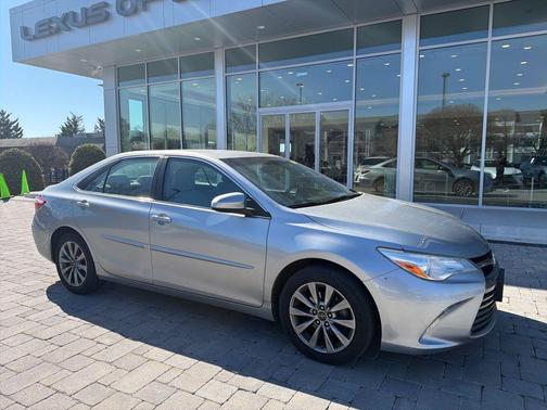 2016 Toyota Camry XLE