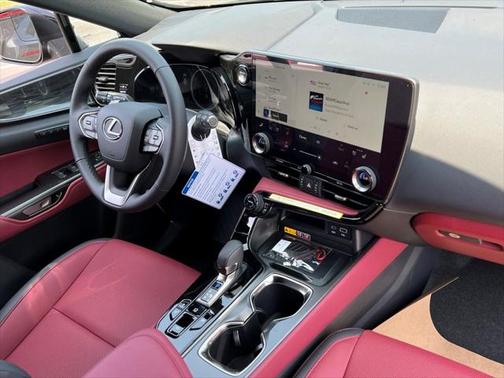 2025 Lexus NX 350h Premium