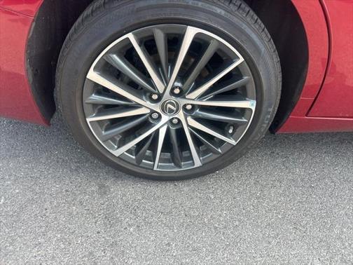 2024 Lexus ES 250 Base