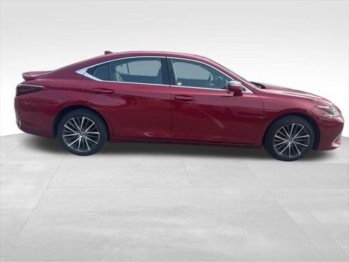 2024 Lexus ES 250 Base