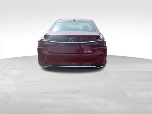 2024 Lexus ES 250 Base