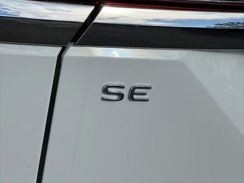 2025 Volkswagen Atlas 2.0T SE w/Technology 4MOTION