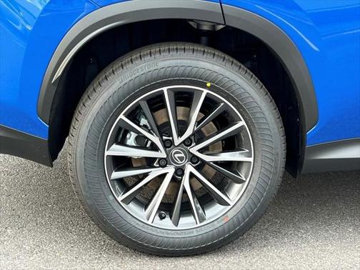 2025 Lexus NX 350h Premium