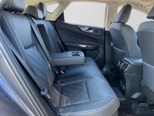 2026 Lexus NX 450h+ Premium