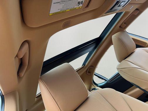 2025 Lexus ES 350 Ultra Luxury