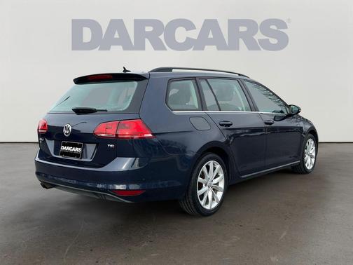 2016 Volkswagen Golf SportWagen TSI SE 4-Door