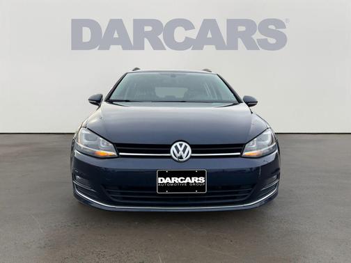 2016 Volkswagen Golf SportWagen TSI SE 4-Door