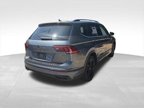2022 Volkswagen Tiguan 2.0T SE R-Line Black 4MOTION