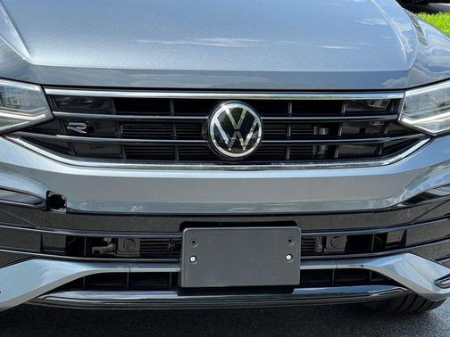 2022 Volkswagen Tiguan 2.0T SE R-Line Black 4MOTION