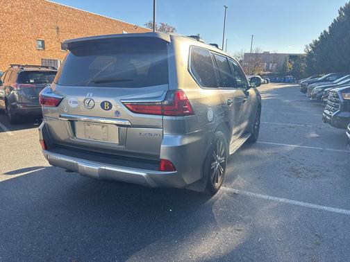 2021 Lexus LX 570 Three-Row