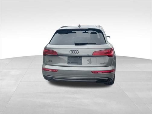 2025 Audi Q5 45 S line Premium Plus